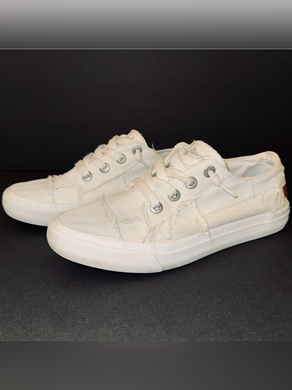 Blowfish Malibu “Maxine” White Canvas Frayed Distressed Sneakers, Sz 8.5 - Picture 4 of 13